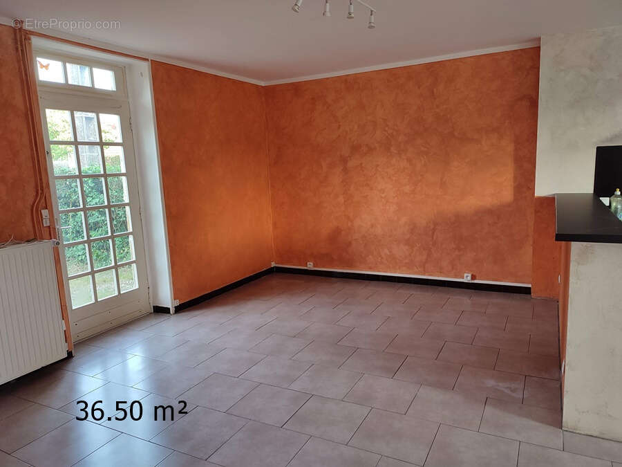 Maison indépendante avec terrain et garage à Torteron - photo 2