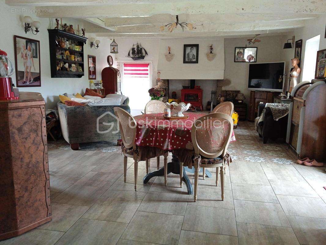 Maison à LANGUIDIC