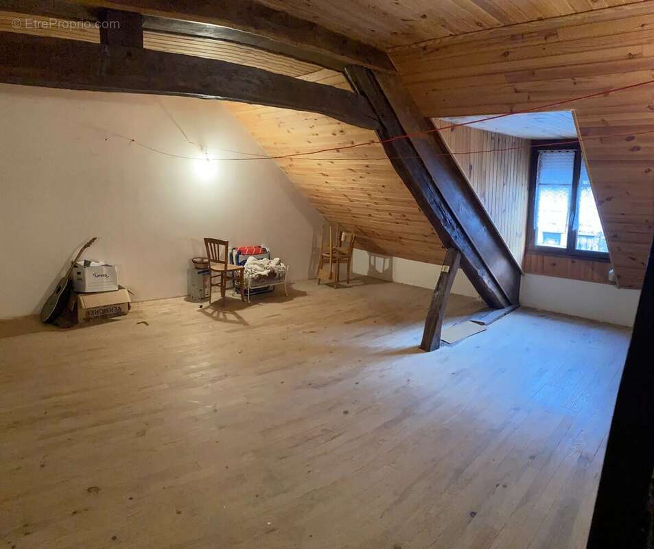 Maison à BOUX-SOUS-SALMAISE