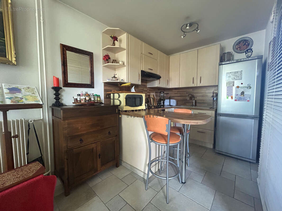 Appartement à SAINT-MAUR-DES-FOSSES
