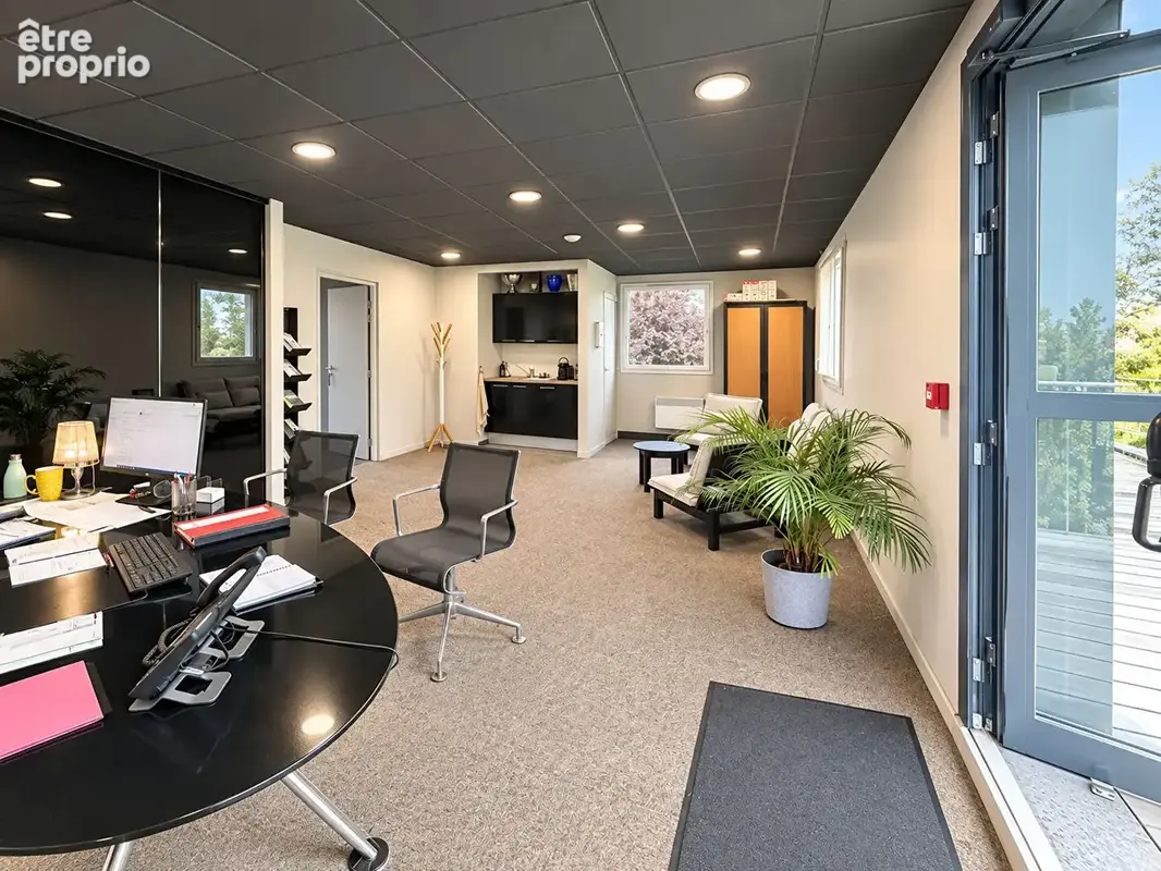 Bureaux aménagés avec 4 parkings et 2 terrasses - Business Park - photo 6