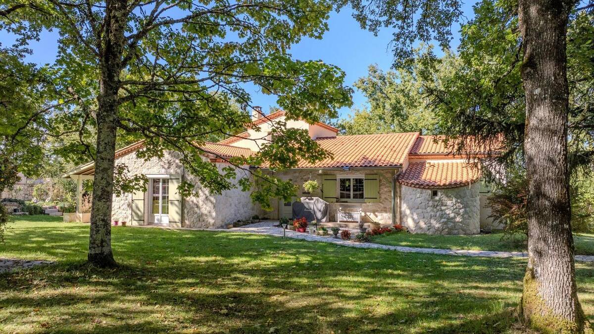 Photo 1 - Maison à HAUTEFAGE-LA-TOUR