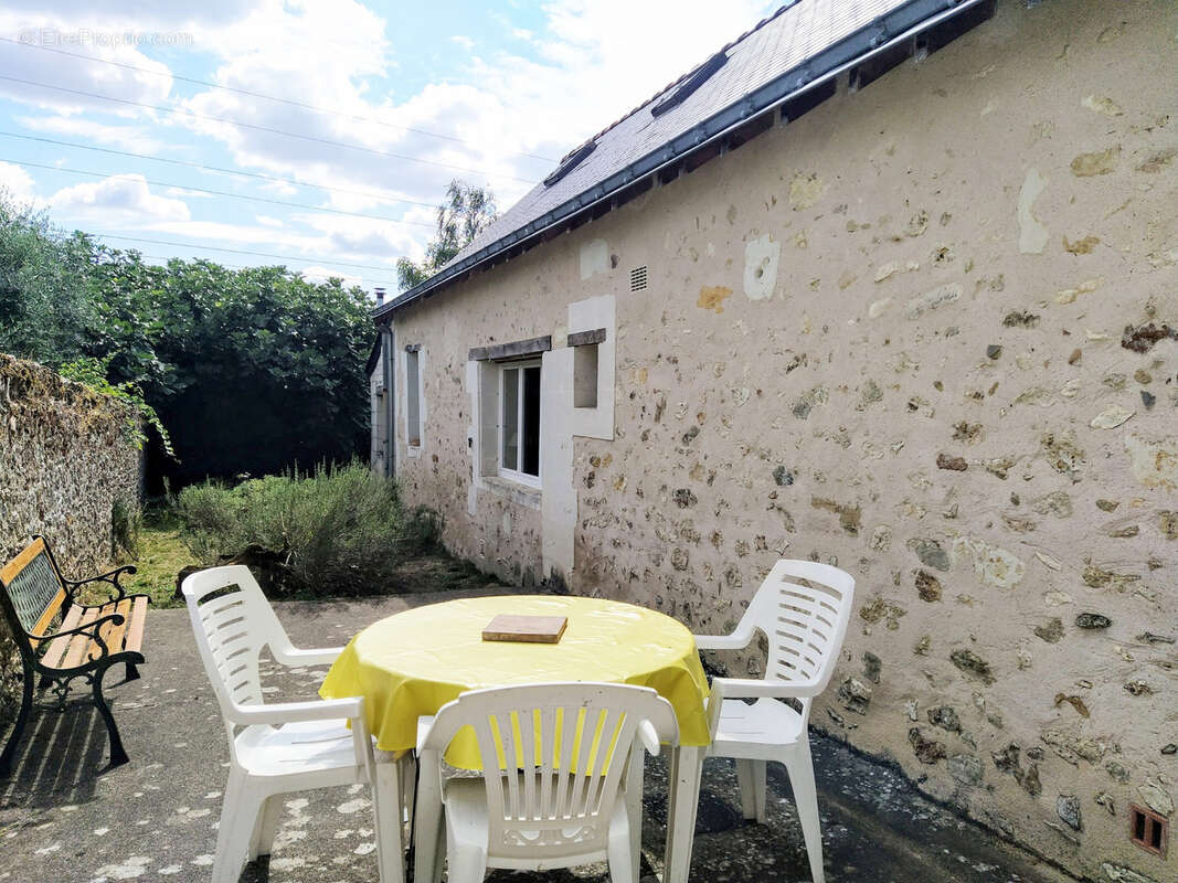 Maison à GENNES