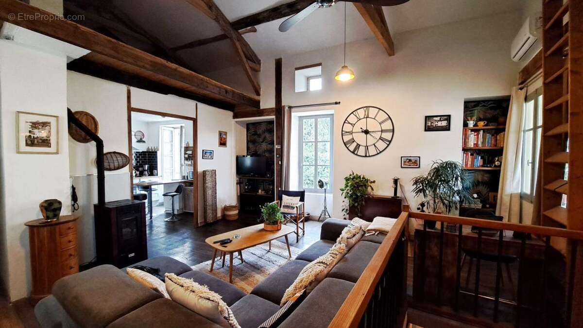 Maison à PUY-L'EVEQUE