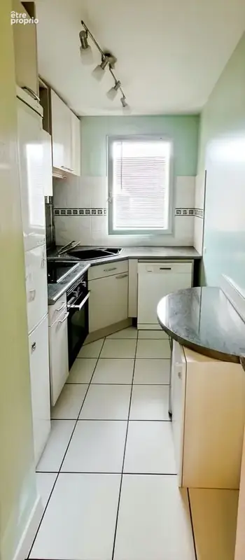 VAURÉAL - Beau duplex 4 pièces - 3 chambres - Balcon -Parking en sous-sol - photo 4