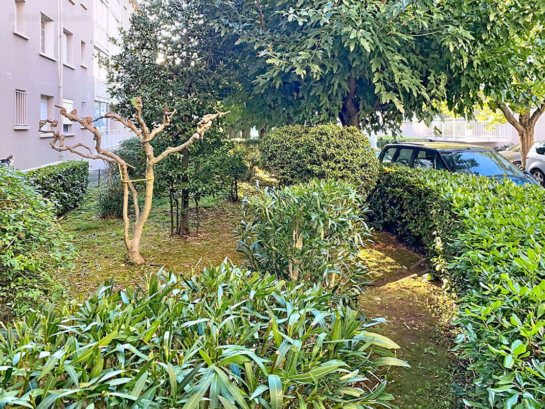 Appartement à LA VALETTE-DU-VAR