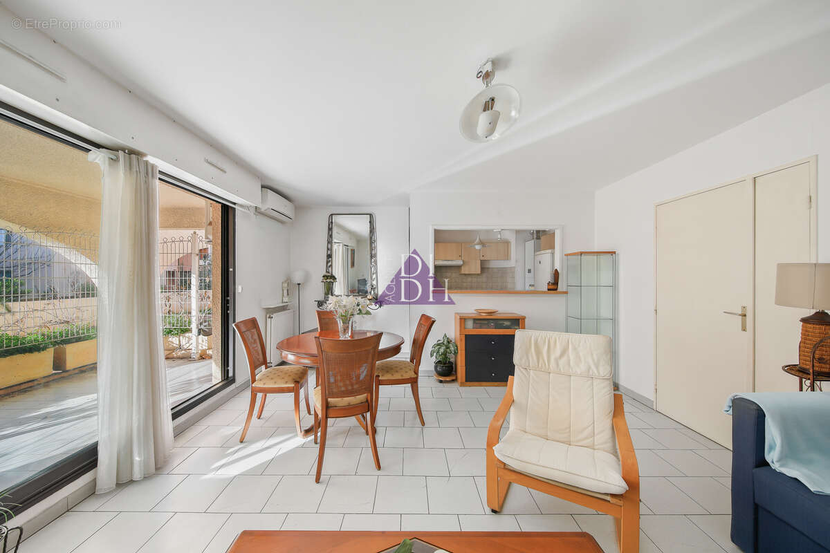 Appartement à HYERES