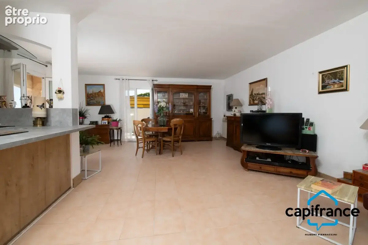 83 Toulon 4 chemins/le Baou, Villa 118m2 ( et plus de 35  m2 buanderie, annexe) vue mer calme 6 pieces 1053 m2 - photo 10