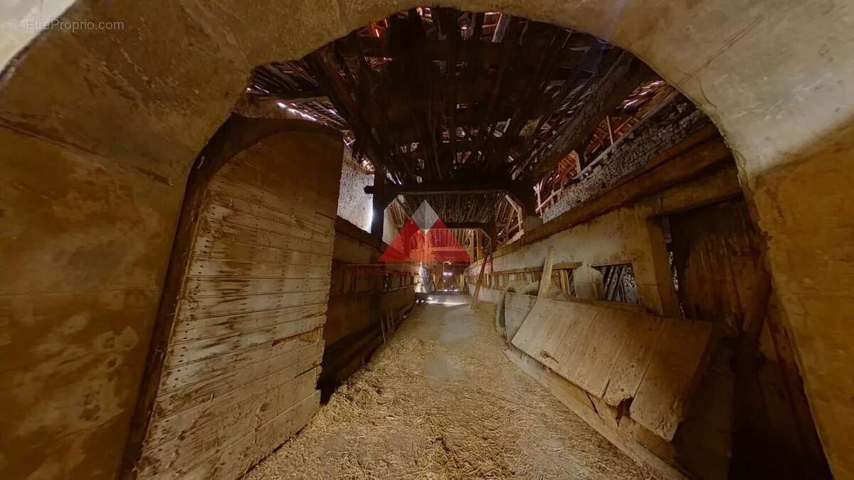 Maison à VALEMPOULIERES