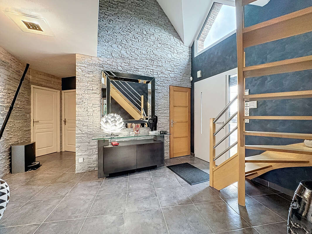 Maison à NEUVE-CHAPELLE