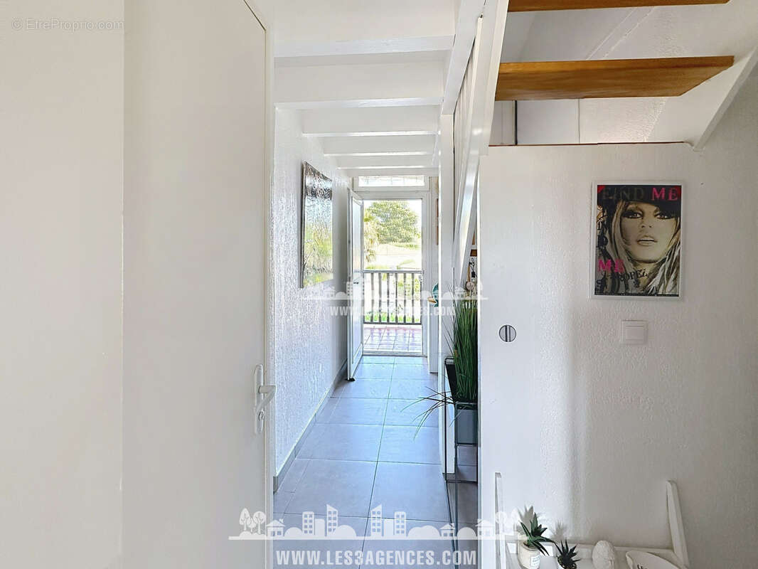 Appartement à COGOLIN