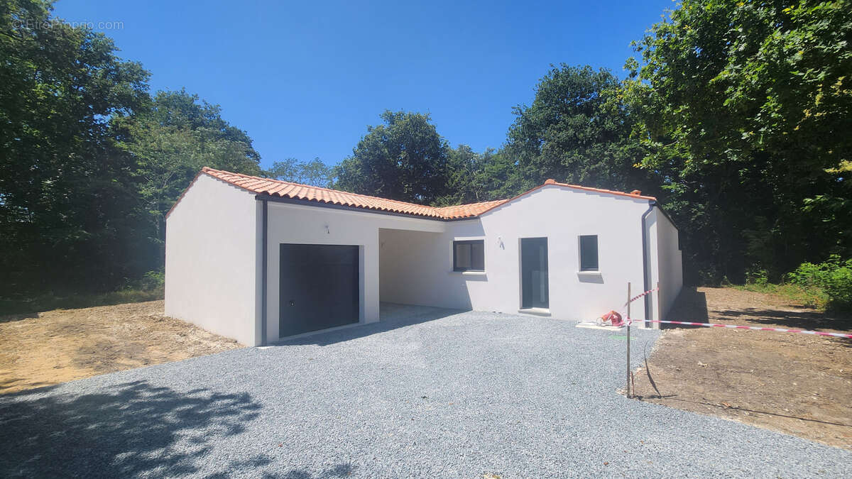 Maison à BREUILLET