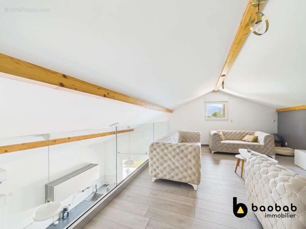 Maison 140 m² à Montmelian  - photo 5