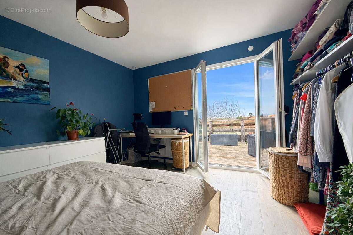Maison 126 m² à Saint-Beauzire  - photo 8