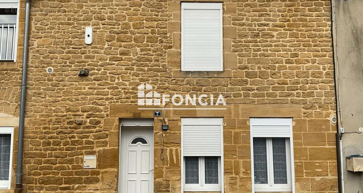 Maison à DOM-LE-MESNIL