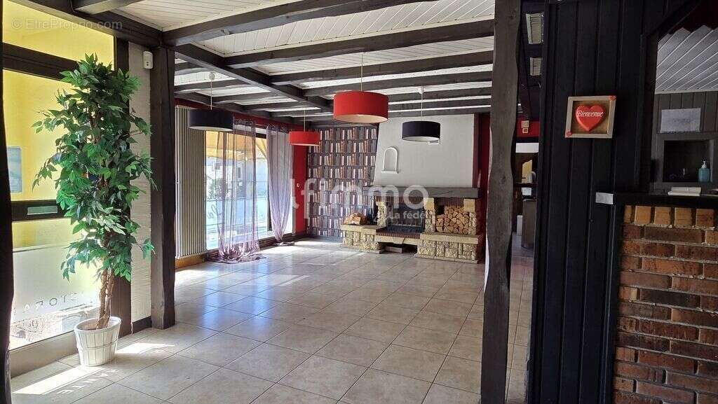 Immeuble mixte 400m² + dépendances sur 20 ares - photo 22