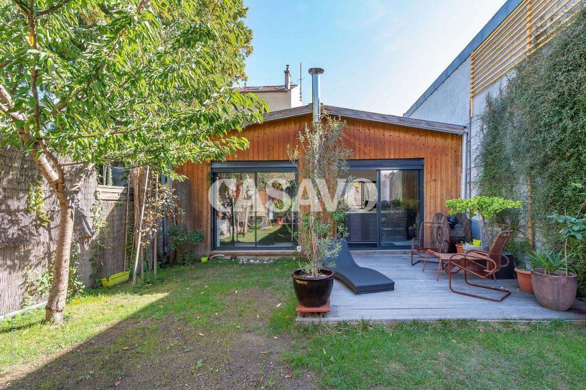 Maison à IVRY-SUR-SEINE