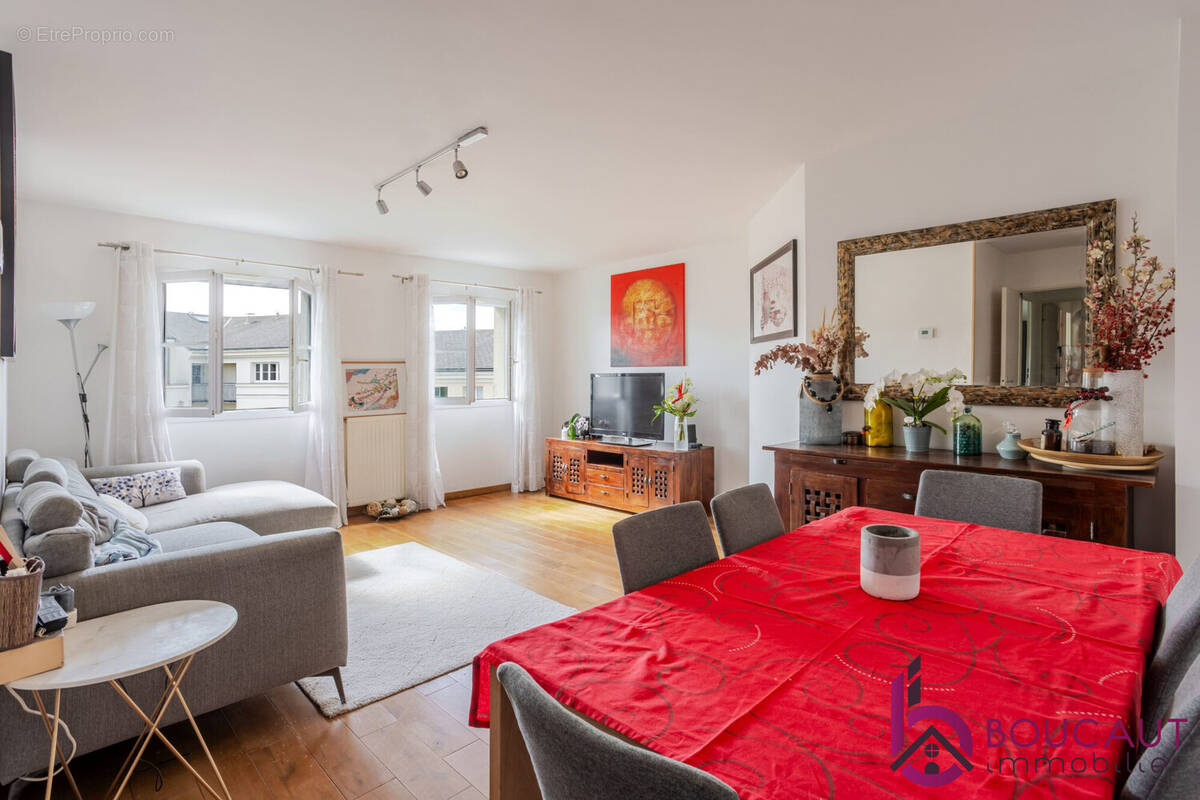 Appartement à LE PLESSIS-ROBINSON