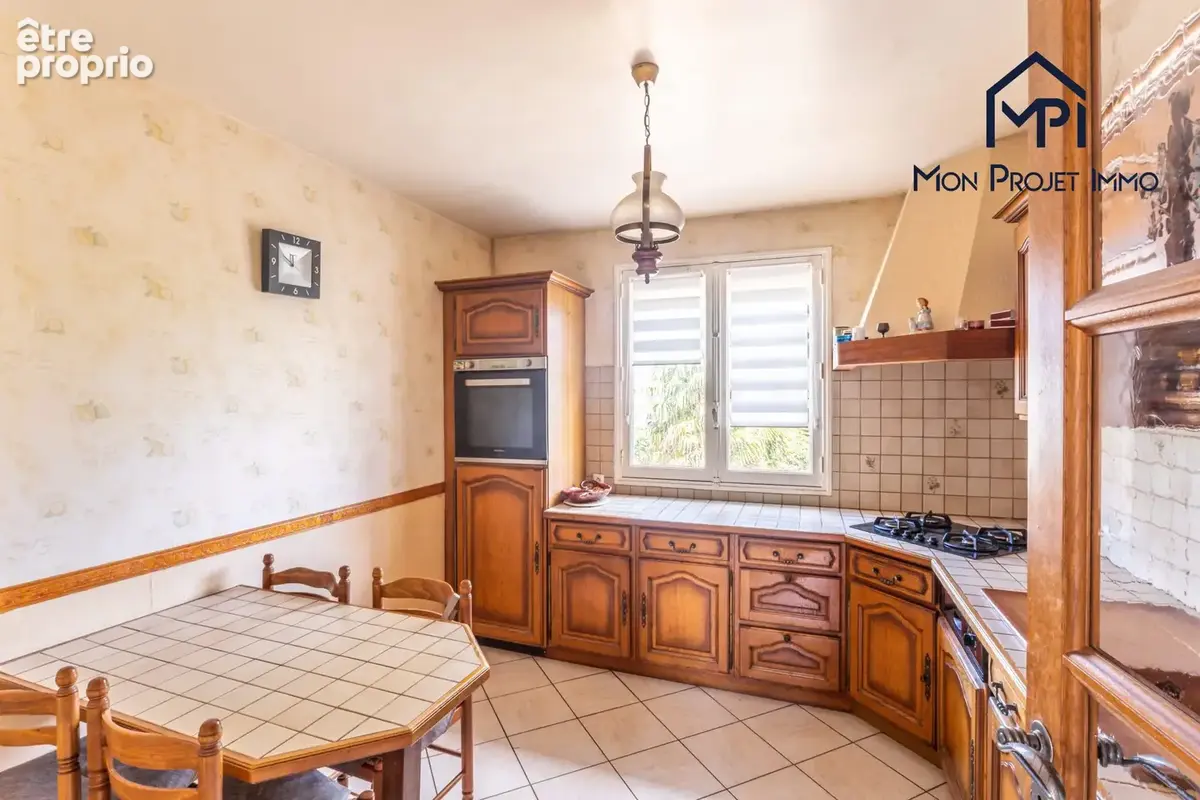 Maison 5 pièces 98 m² à vendre à Bonchamp-Les-Laval (53960) - photo 6