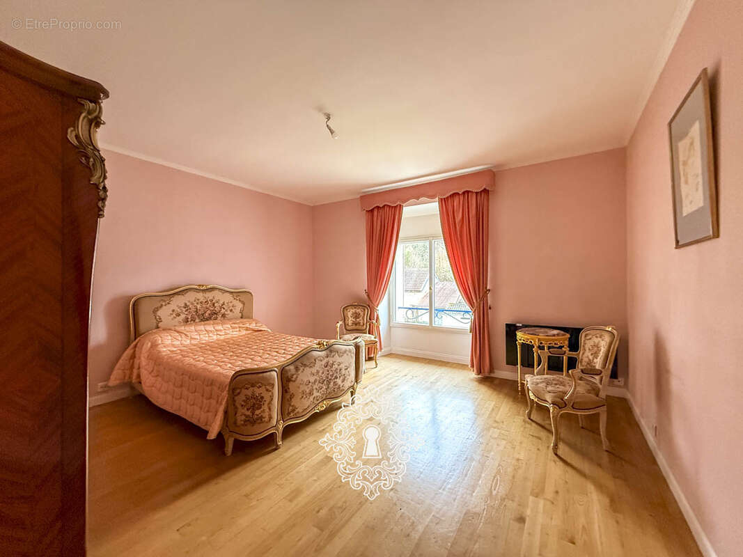 Maison à LONGUEVILLE