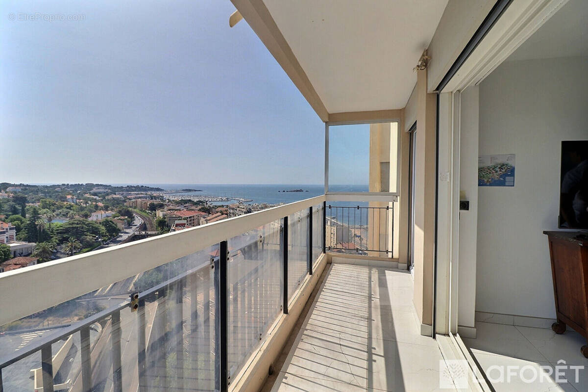 Appartement à SAINT-RAPHAEL