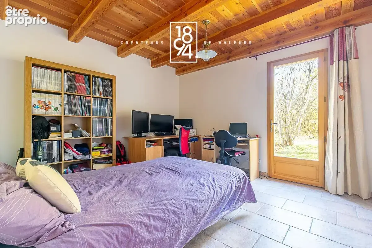 Chalet T5 à vendre Barcelonnette 04 (04400)  165 m²  Terrasse, Jardin  - photo 9