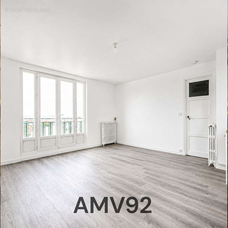 Appartement à LA GARENNE-COLOMBES