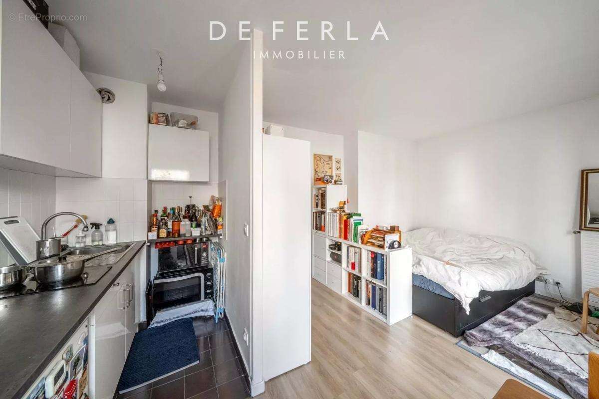 Appartement à PARIS-14E