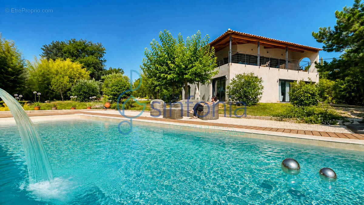 Maison à UZES