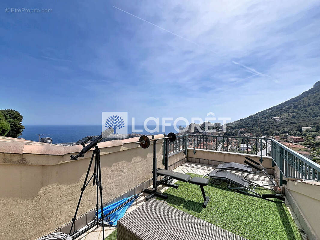 Appartement à BEAUSOLEIL