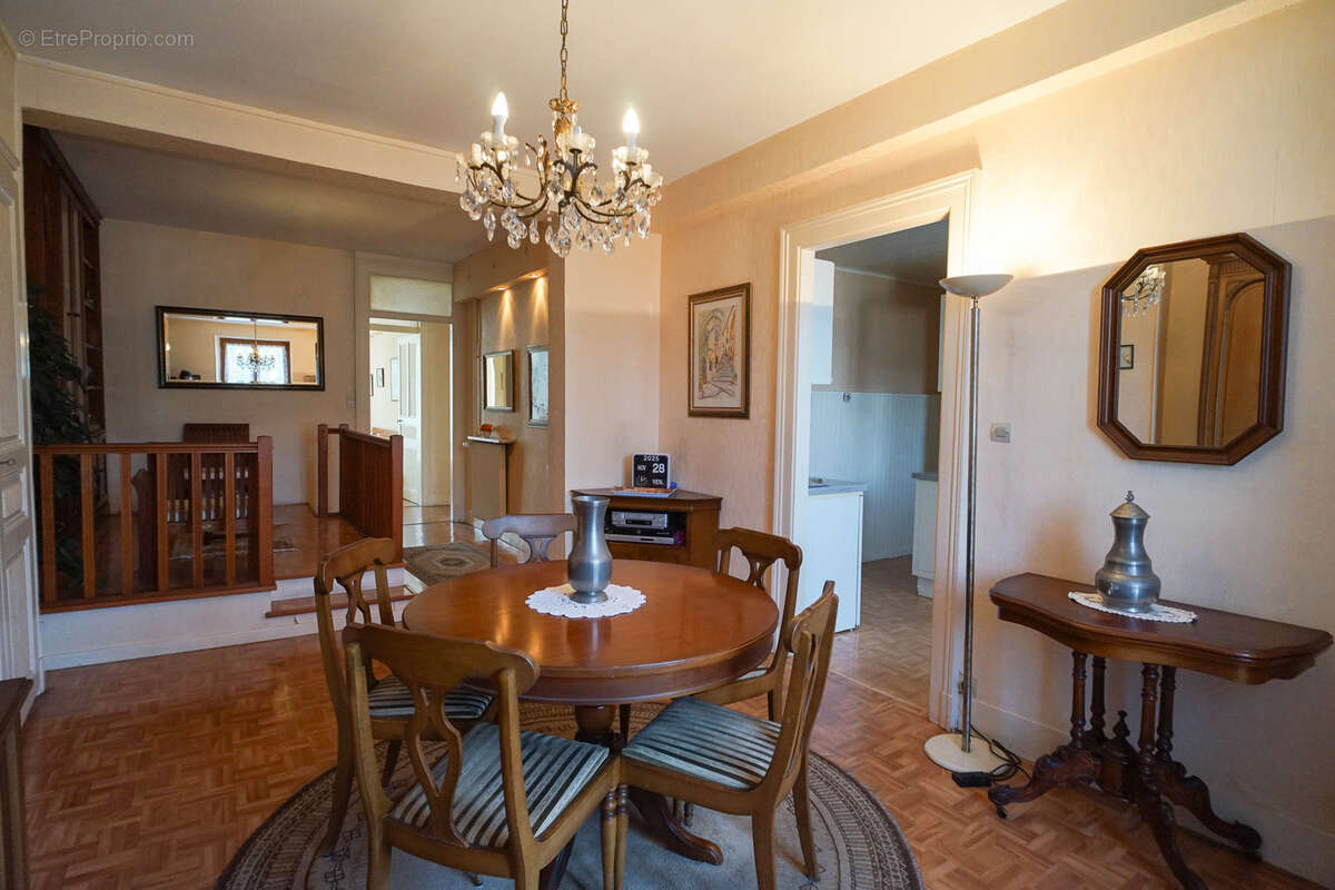 Appartement à AIX-LES-BAINS