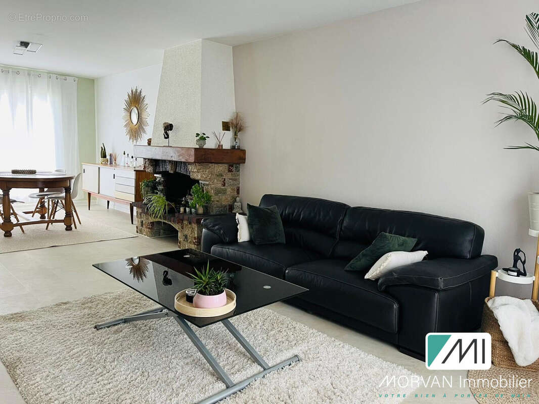 Maison à LES ESSARTS-LE-ROI