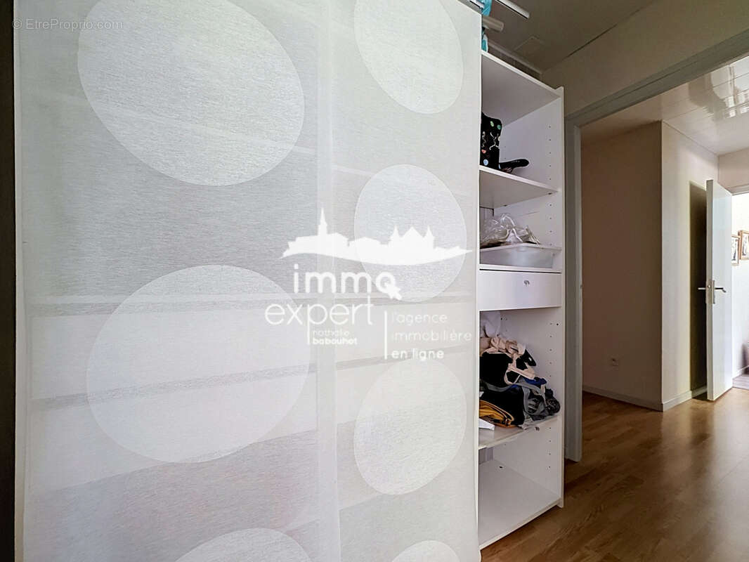 Appartement à MIRECOURT