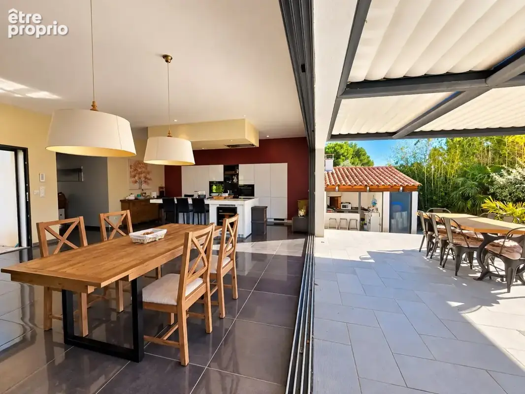 Côté Balaruc-les-Bains  Villa contemporaine avec piscine sur 1 063 m - photo 4