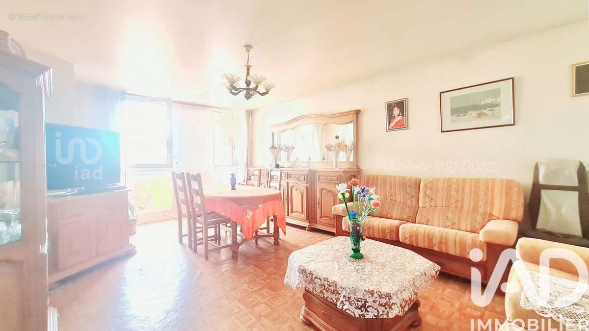 Photo 4 - Appartement à LA COURNEUVE