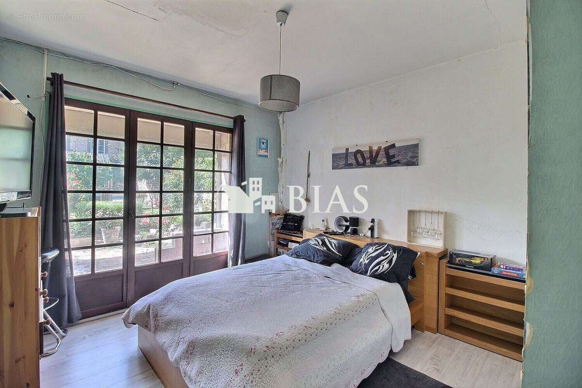 Maison à CRIQUEBEUF-SUR-SEINE