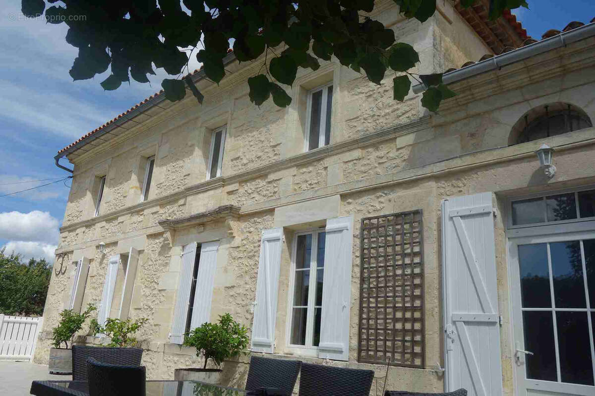 Maison à BLAYE