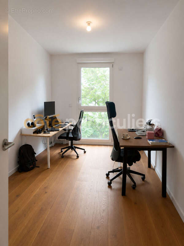 Appartement à SURESNES