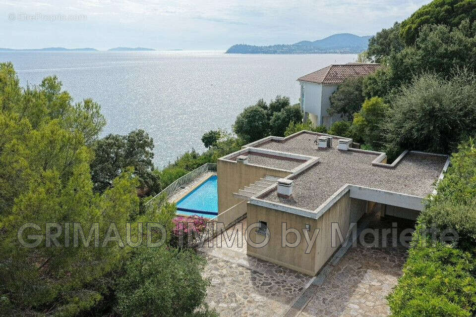 Maison 187 m² à La Croix-Valmer  - photo 4
