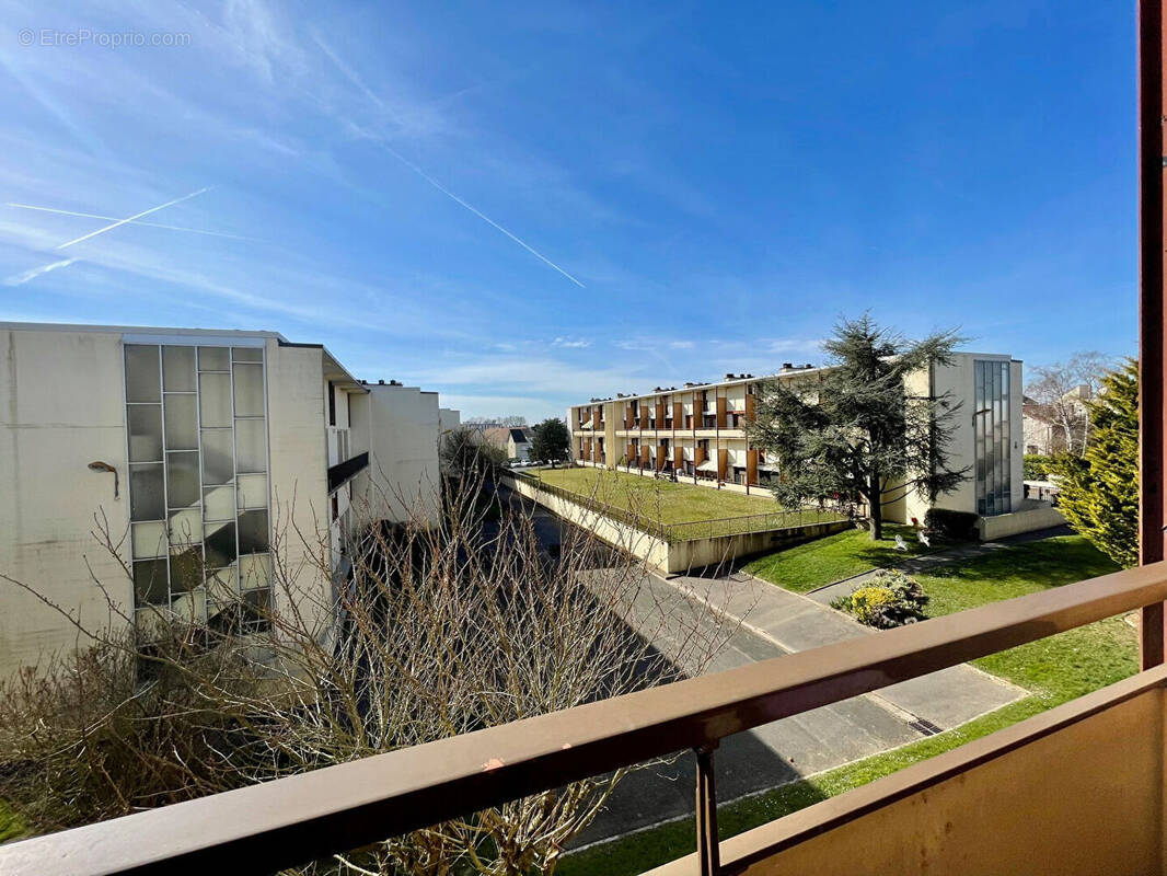 Appartement à BRIE-COMTE-ROBERT