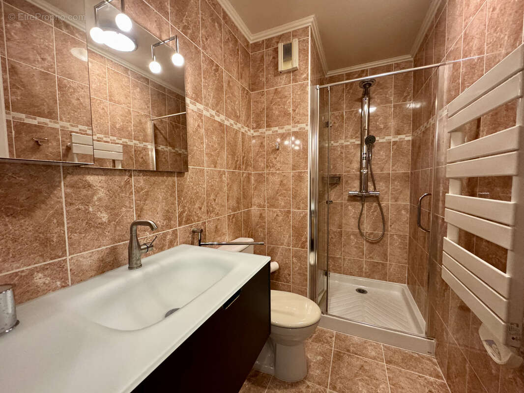 Appartement à LE PERREUX-SUR-MARNE