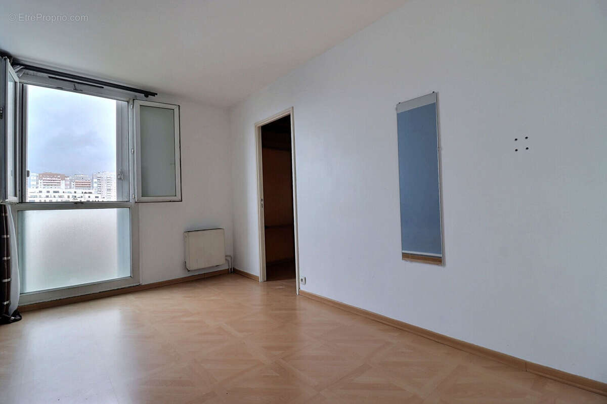 Appartement à COLOMBES