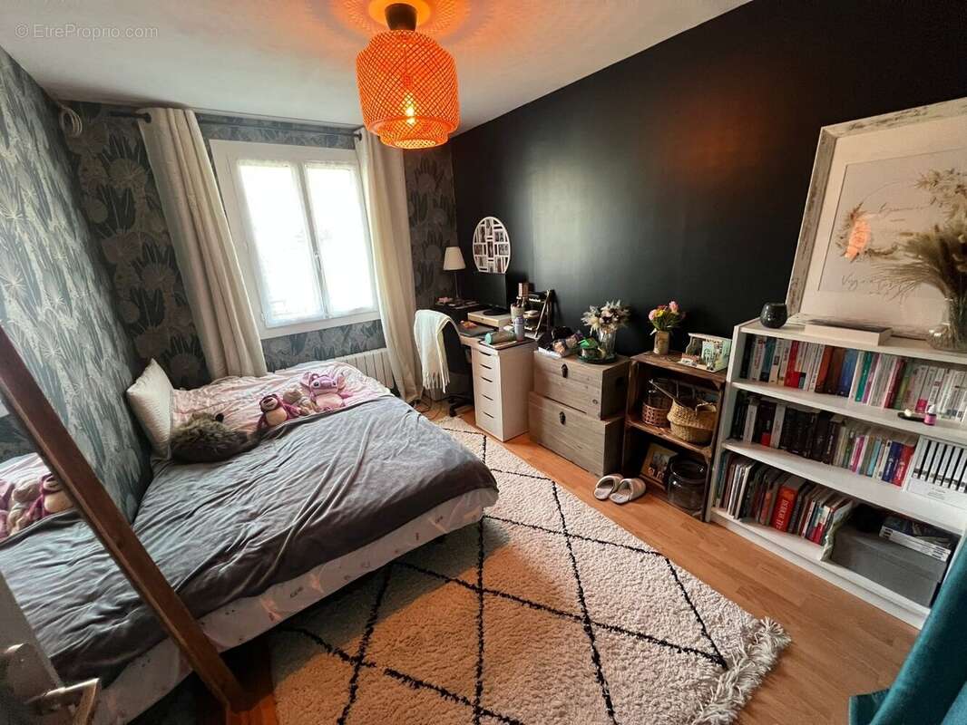 Maison à SAINT-CHERON