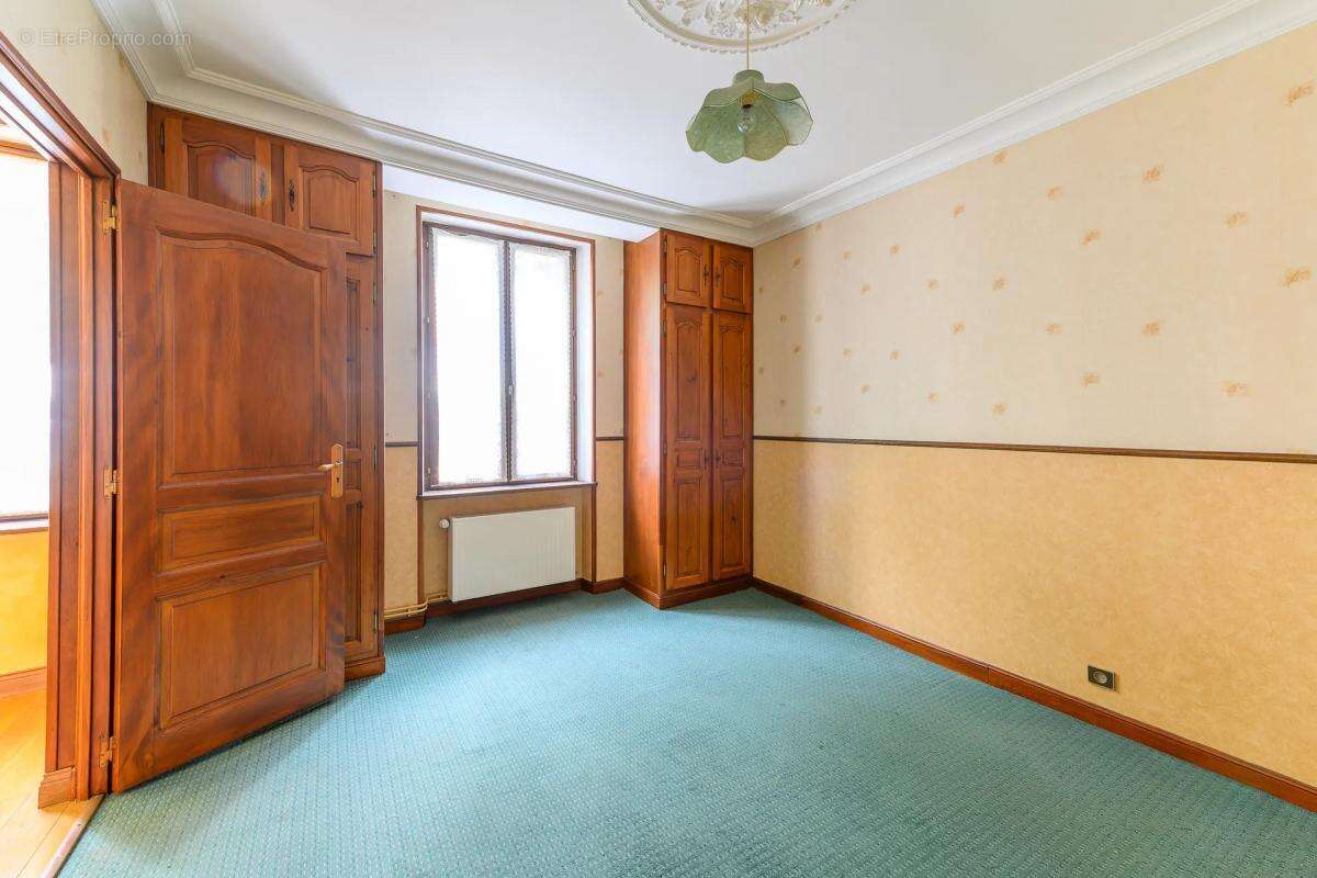 Maison à QUINCY-VOISINS