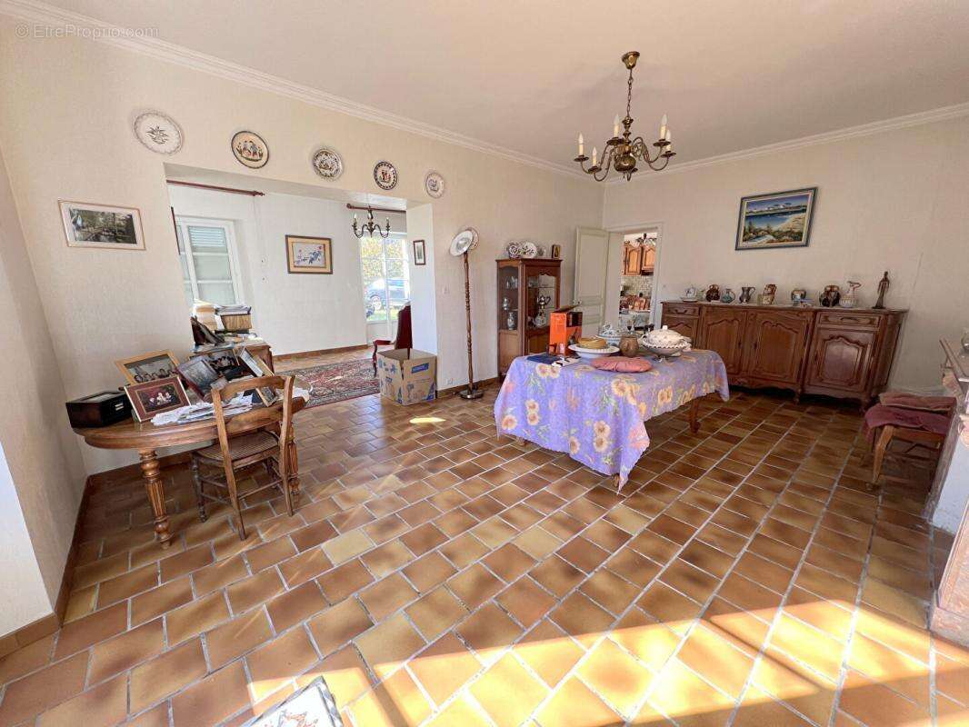 Maison à ROEZE-SUR-SARTHE