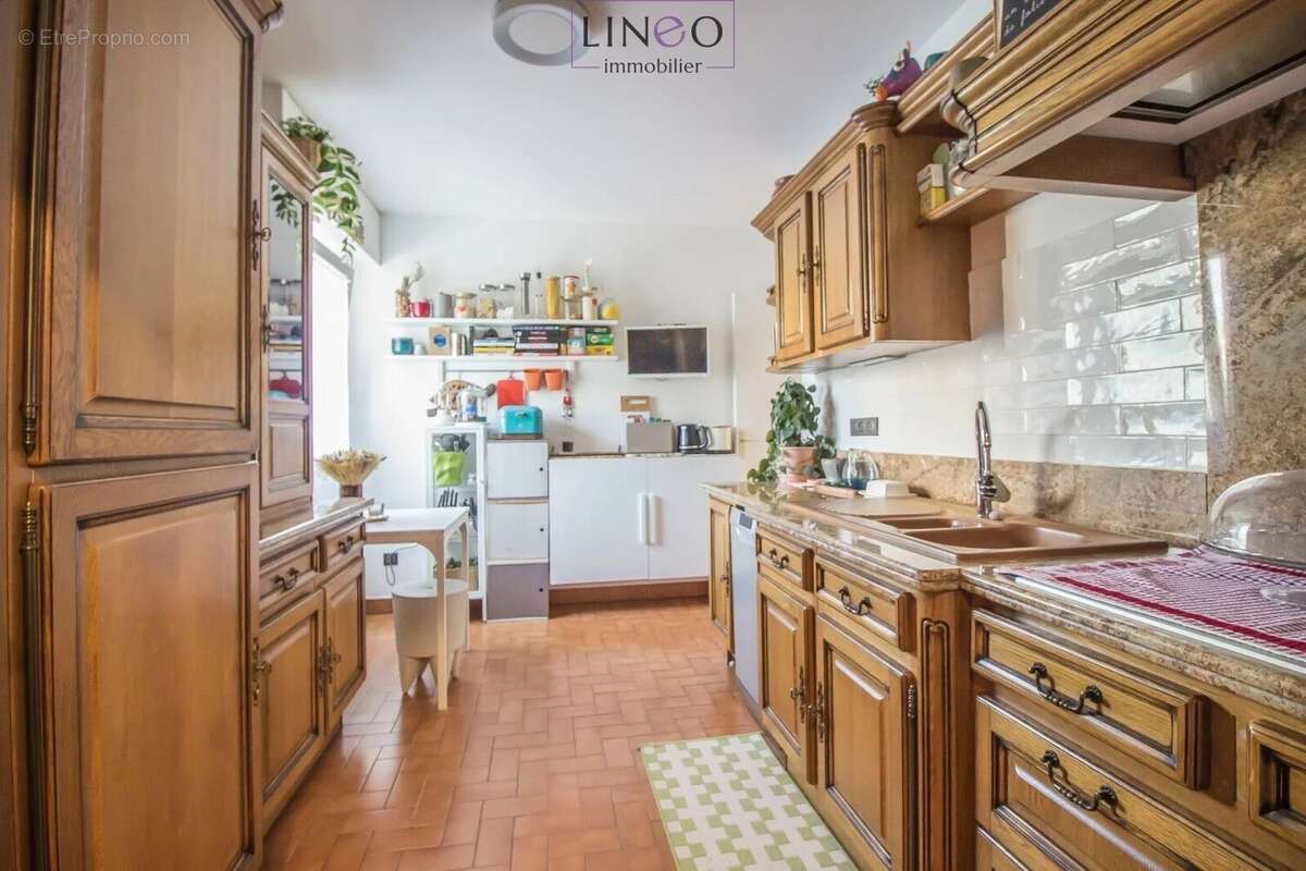 Appartement à THIAIS