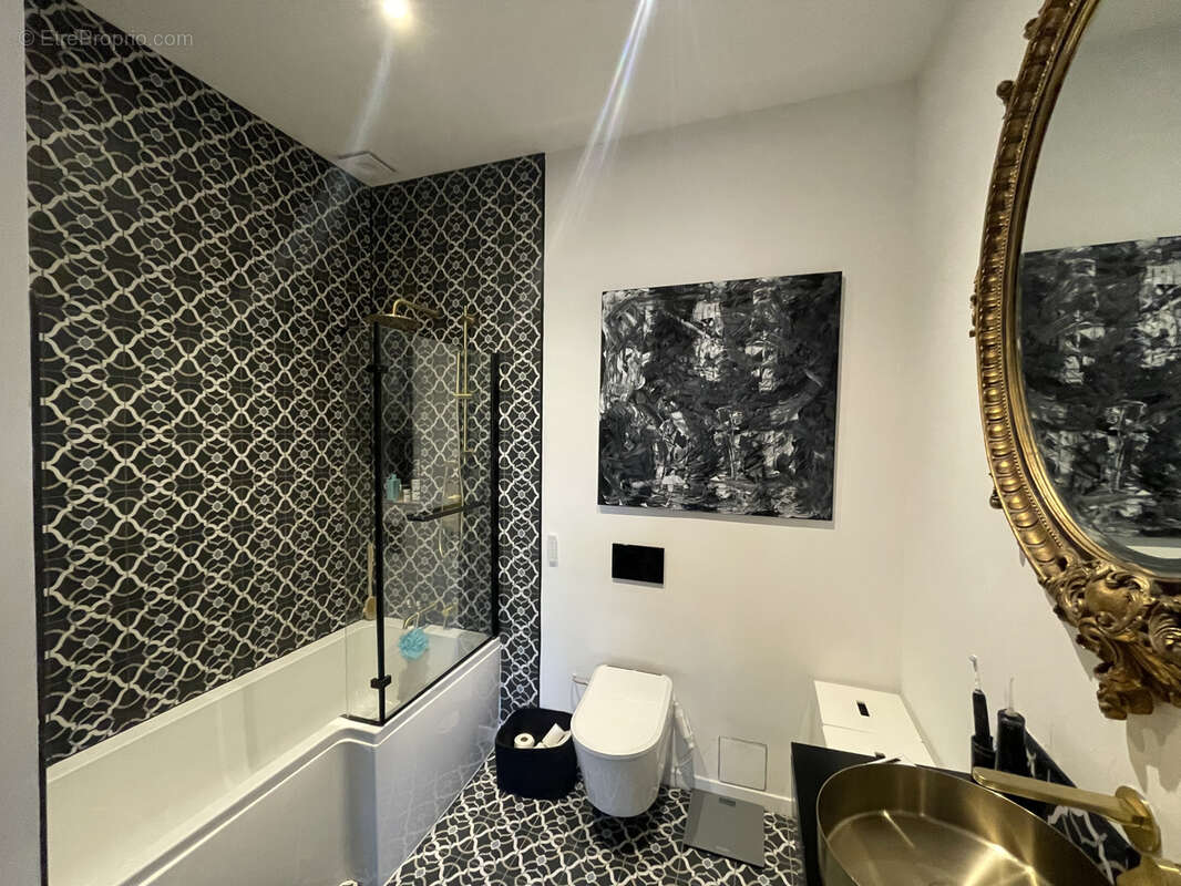 Superbe propriété fortifiée avec deux tours, un sauna et un spa dans la cour, située dans un magnifique villag - photo 12