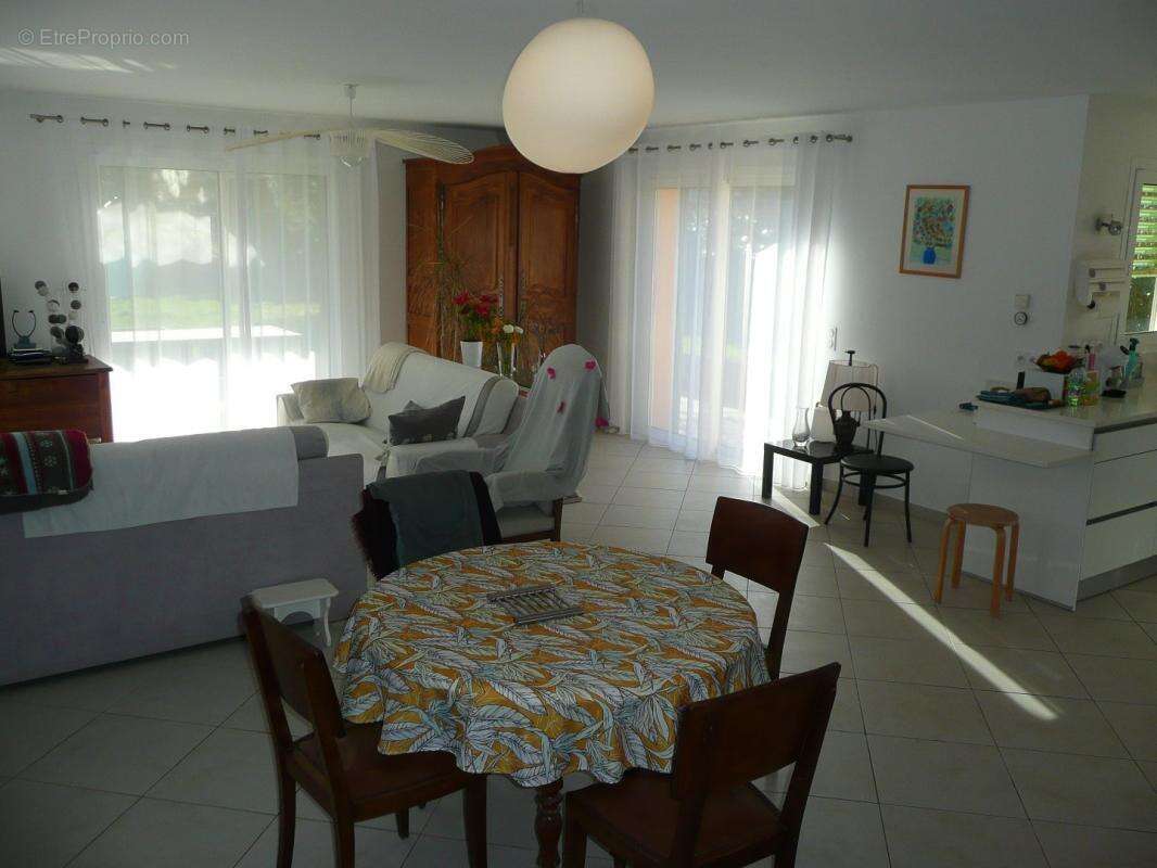 Maison à MONTEILS