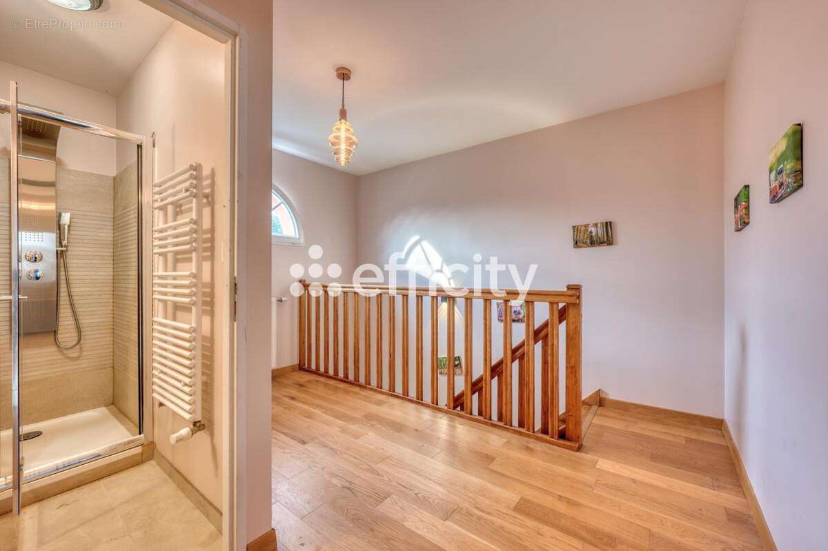 Maison à EPINAY-SUR-ORGE