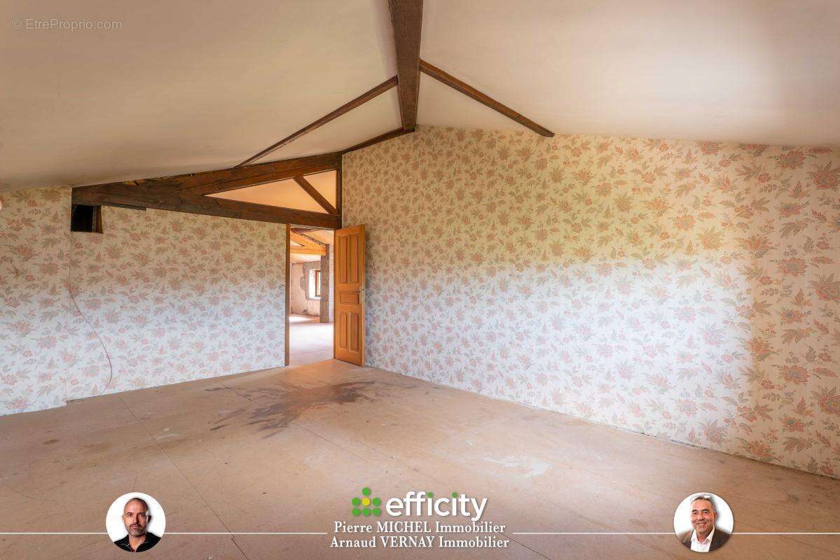 Maison 242 m² à Montrottier  - photo 17
